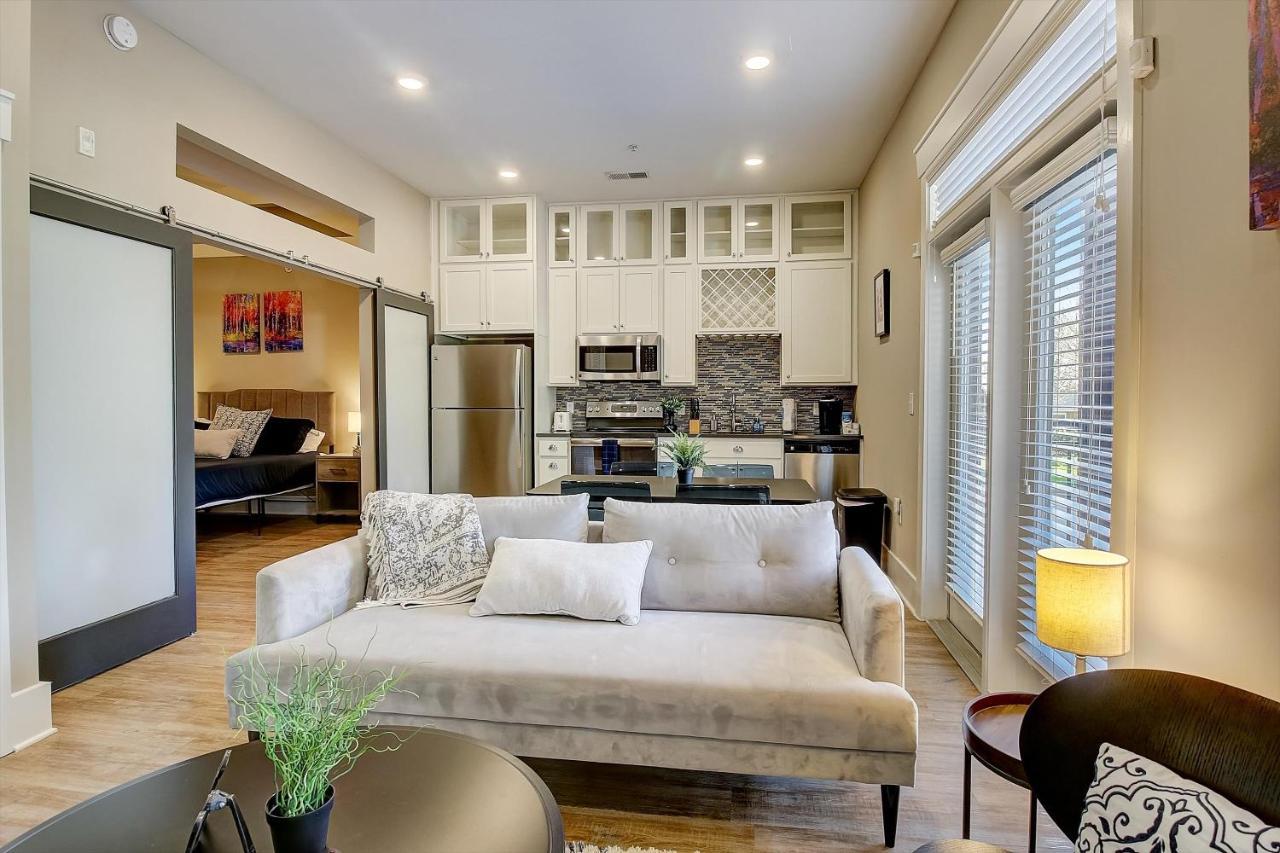 Frontdesk Village At Commonwealth Apts Plaza Midwood Charlotte Zimmer foto